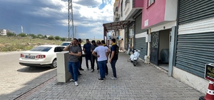 Şanlıurfa'da tartıştığı eşi ve kızını tabancayla vurup kaçtı