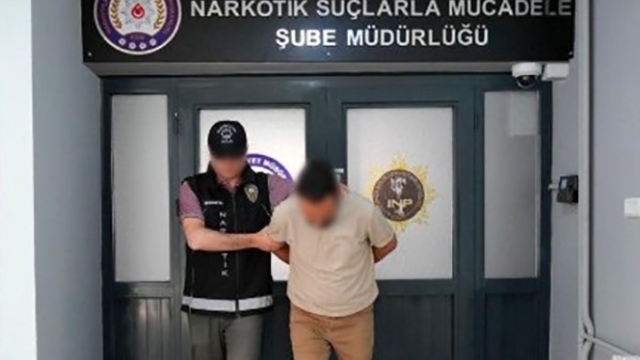 Isparta'da uyuşturucu ticareti suçundan 10 yıl hapis cezasıyla aranan şahıs yakalandı