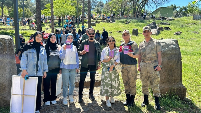 Jandarma ekipleri KADES uygulamasını tanıttı