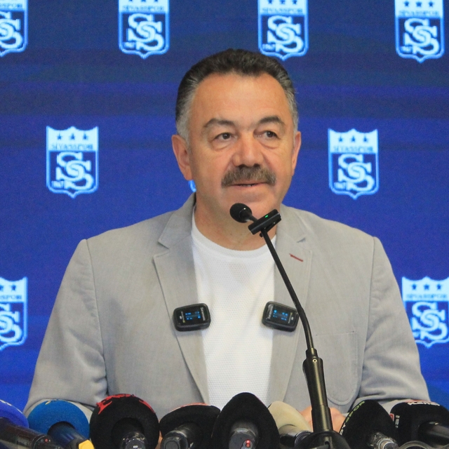 Ali Yavuz: "Başkan adayları hafta içi açıklanacak"
Sivasspor Divan Başkanı...