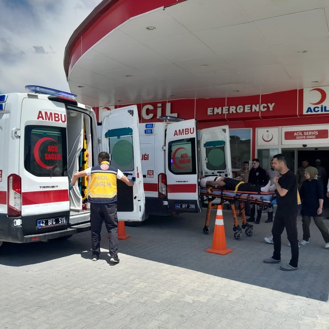 Konya'da otomobil takla attı: 4 yaralı