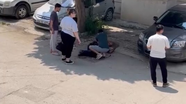 Bursa'da husumetli kardeşler birbirini bıçakladı; 1'i ağır yaralı