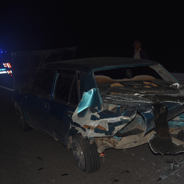 Kırıkkale'de iki otomobilin çarpıştığı kazada 6 kişi yaralandı