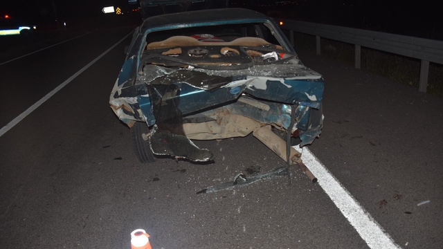 Kırıkkale'de otomobil, arıza yapan otomobile çarptı: 6 yaralı