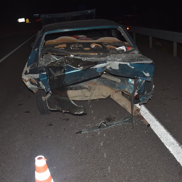 Kırıkkale'de otomobil, arıza yapan otomobile çarptı: 6 yaralı