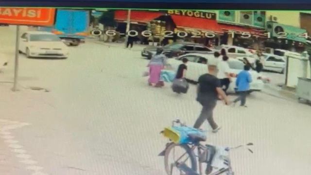 Iğdır'da otomobilin çarptığı 6 yaşındaki çocuk yaralandı: Kaza anı kamerada