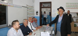 Nevşehir'in Mustafapaşa beldesinde oy kullanma işlemi başladı