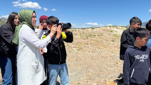 Öğrencilere kuş gözlemciliği ve doğa koruma bilinçlendirmesi