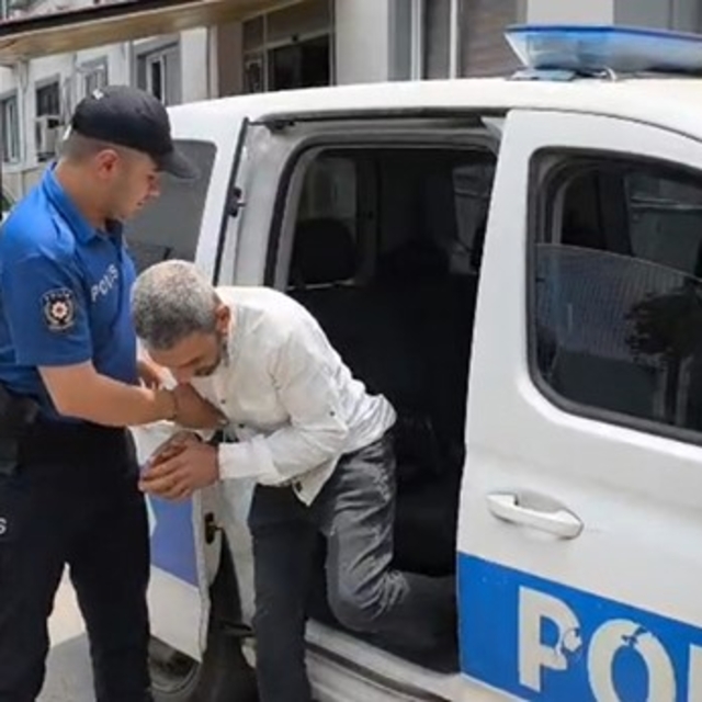 Adana'da çeşitli suçlardan aranan 5 hükümlü yakalandı