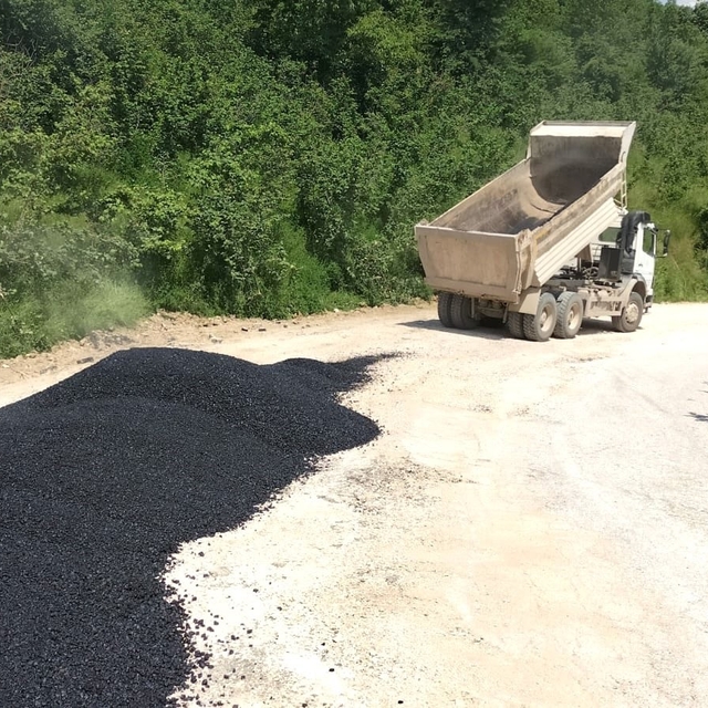 Düzce'de asfalt çalışları sürüyor