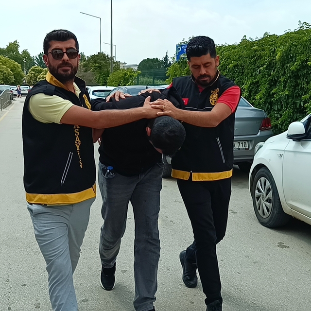 Adana'da tabancayla 1 kişiyi öldüren, 1 kişiyi yaralayan zanlı Mersin'de ya...