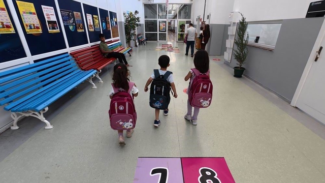 Diyarbakır'da 440 çocuğa okul çantası ve kırtasiye desteği