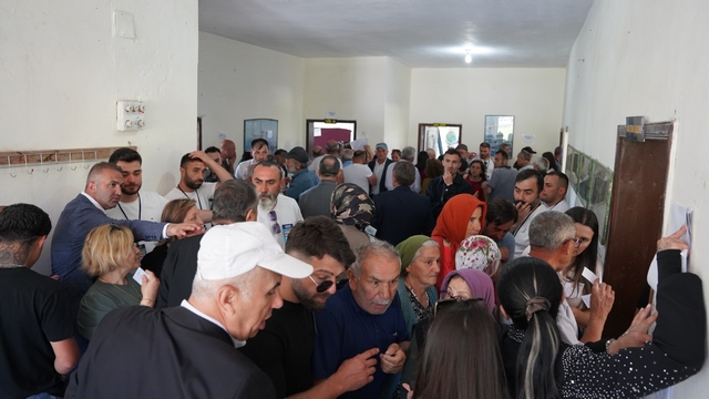 Çevrecik'te 12 yıl sonra seçim heyecanı yaşandı