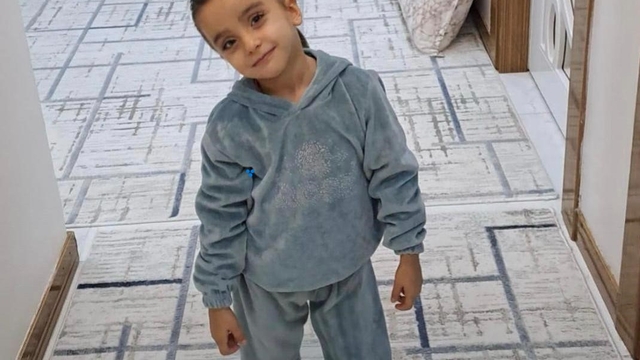Ailesinin kayıp ihbarında bulunduğu Menesa, evlerinin bahçesindeki havuzda ölü bulundu
