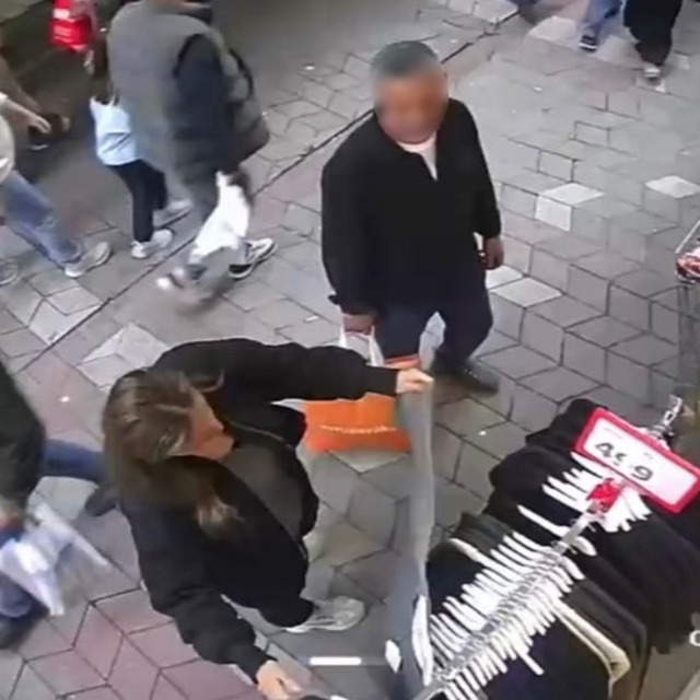 Giyim eşyası çalarken kameraya yakalanan karı koca gözaltına alındı