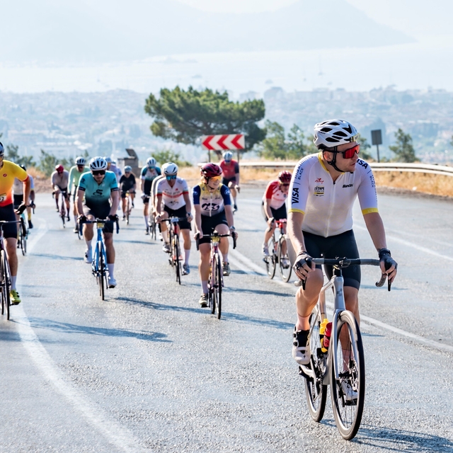 Marmaris'te Tour de France tamamlandı
16 ülkeden 700'ü aşkın sporcu pedal ç...