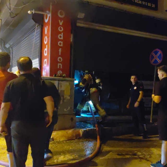 Hatay'da iş yerinde çıkan yangın hasara neden oldu