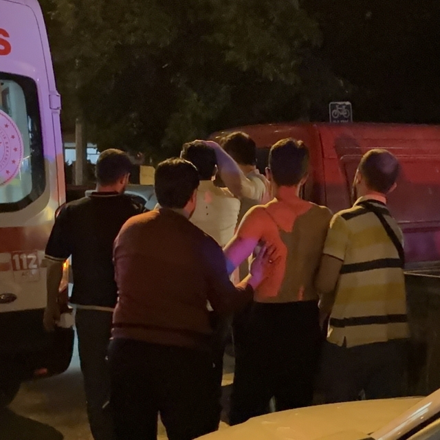 Kayseri'de kebap salonunda döner bıçaklı kavga: 2 yaralı