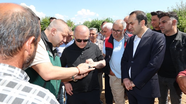 Elazığ Valisi Hatipoğlu, selden etkilenen bölgelerde incelemelerde bulundu