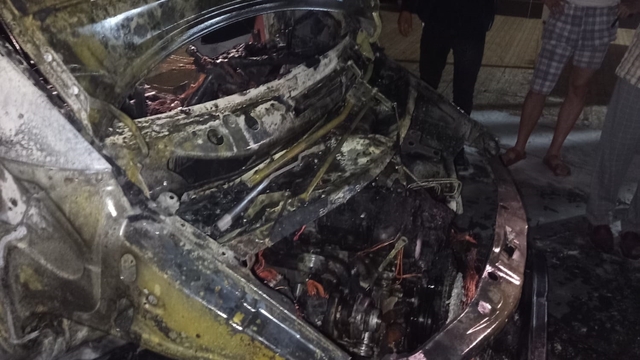 Hatay'da otomobil yangını