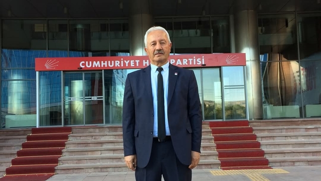 CHP Karabük İl Başkan Yardımcısı Erten, Filyos Çayı'nda akıntıya kapıldı
Tuvalet molası faciayla sonuçlandı: CHP'li Yönetici Filyos Çayı'nda akıntıya kapıldı