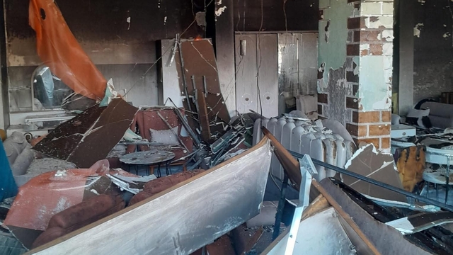 Reyhanlı'da iş yeri alevlere teslim oldu