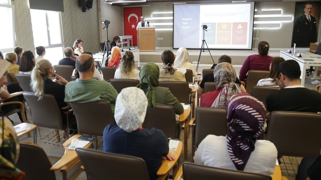 Sosyal medya ve obezite uyarısı: "Yanlış bilgi sağlığı tehdit ediyor"
Zayıflama Trendleri ve Hormonal Denge Semineri
Genel Müdür Armutlu: "Dünyanın en büyük sorunlarından biri de kiloya bağlı hastalıklar"
Opr. Dr. Küsdül: "Bundan 30 yıl önce doktor olmak da hasta olmak da daha kolaydı"
Opr. Dr. Mantar: "Menopoz önlenemez ancak sıkıntıları giderilebilir"
