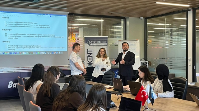 Balıkesir Teknokent'te Veri ve Yapay Zekâ Eğitim programı başarıyla tamamlandı