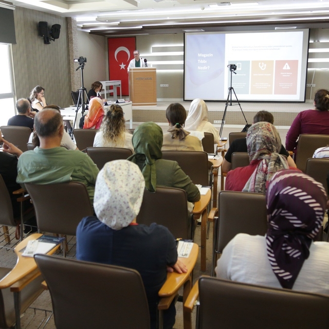 Sosyal medya ve obezite uyarısı: "Yanlış bilgi sağlığı tehdit ediyor"
Zayıf...