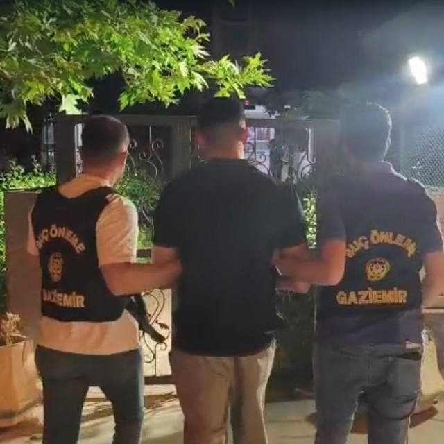 Zehir tacirine çatı katı operasyonu