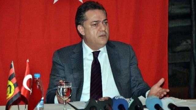 Efsane Başkan Halil Ünal, Eskişehirspor için kolları sıvadı