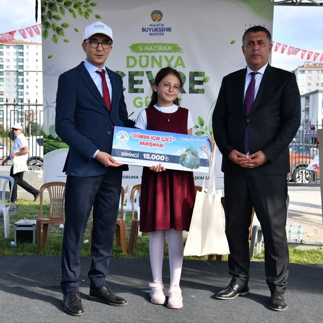 Yeşilyurt'ta çevre bilinci ödüllendirildi