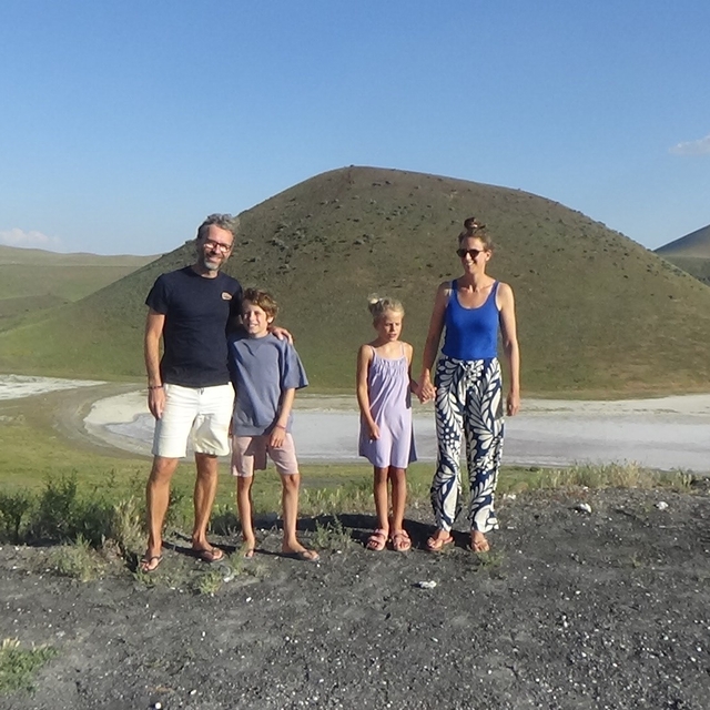 Hollandalı aile Meke Gölü ve Acıgöl'e hayran kaldı