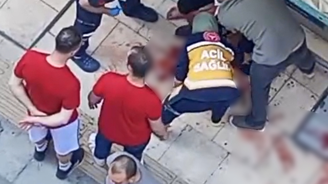 Yalova'da bıçaklı satırlı kavga: 2 yaralı