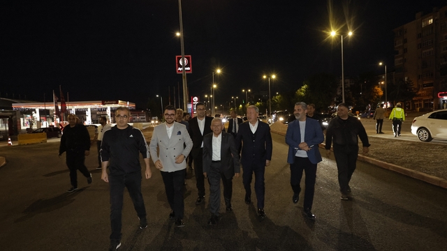 DSİ-Yeni Sanayi Katlı Kavşağı'nda gece yarısı mesaisi