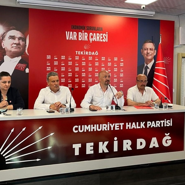 CHP Tekirdağ'da gerilim tırmanıyor: Çerkezköy Belediye Başkanı Akay disipli...