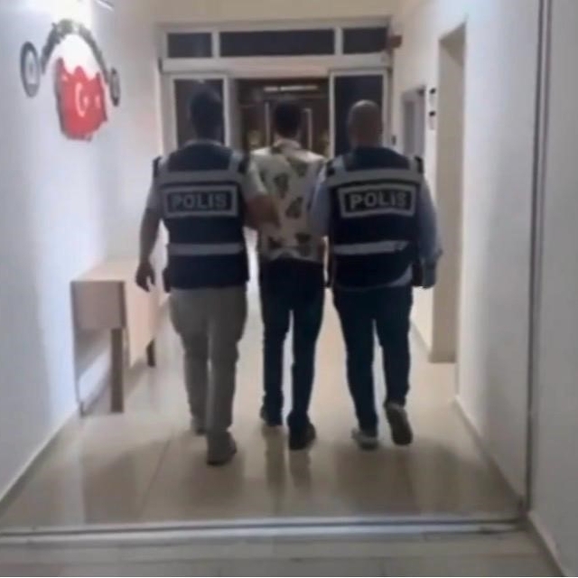Bingöl'de 20 yıl kesinleşmiş hapis cezası bulunan firari yakalandı