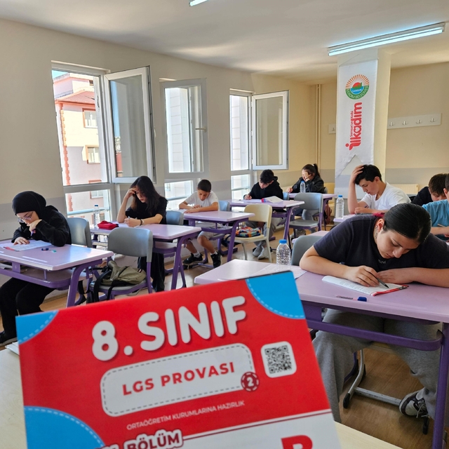 İLKEM'de LGS öncesi sınav provası