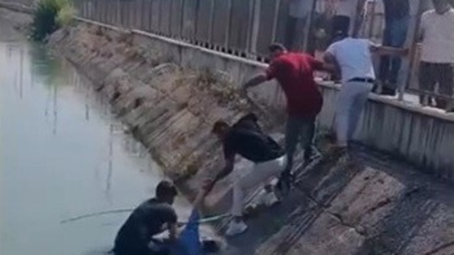 Tarsus'ta sulama kanalına düşen şahıs ölümden döndü