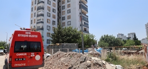 Belediye itfaiye binası için apartmanın istinat duvarını yıktı
Adana'nın Ko...