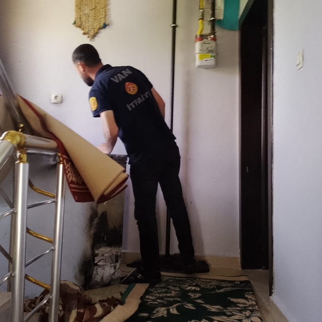 Van'da ev yangını
