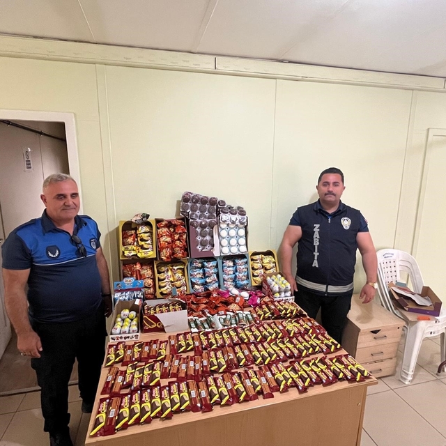 Battalgazi'de market denetimlerinde tarihi geçmiş ürünlere el konuldu