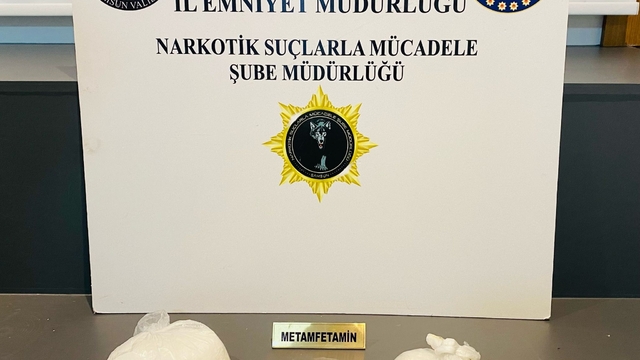 Uyuşturucu operasyonunda 1 kilo metamfetamin ele geçirildi