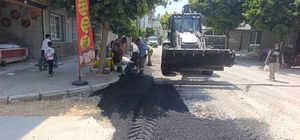 Akdeniz'de altyapı çalışmaları sonrası bozulan yollar asfaltlanıyor