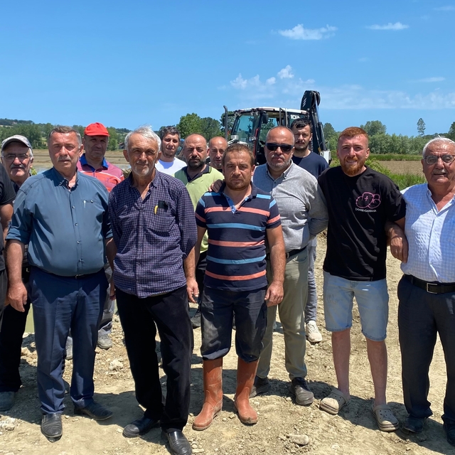 Sinop'ta sulama hattı patladı, çeltik üreticisi tepki gösterdi