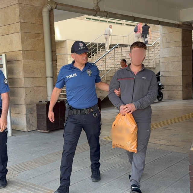 Yan bakma kavgası kanlı bitti: 1 tutuklama