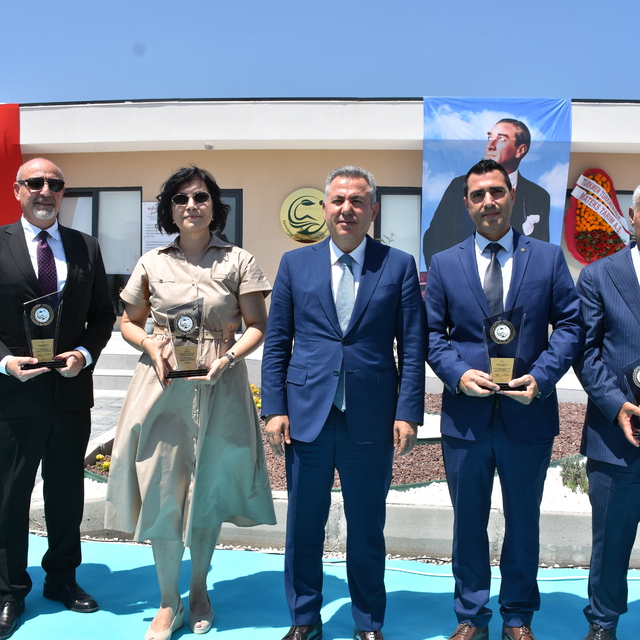 İzmir'de öğrencilere yönelik tarım ve doğal yaşam köyü açıldı
