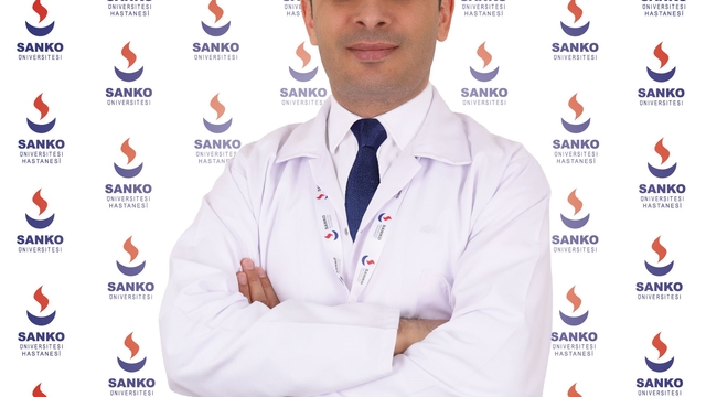 Psikiyatri Uzmanı Dr. Celal Yaşamalı SANKO Üniversitesi Hastanesi'nde