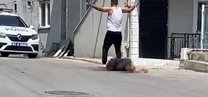 Sokak ortasında eşini öldüren koca: "Çocuğumla göz göze gelince durdum"
Dil...