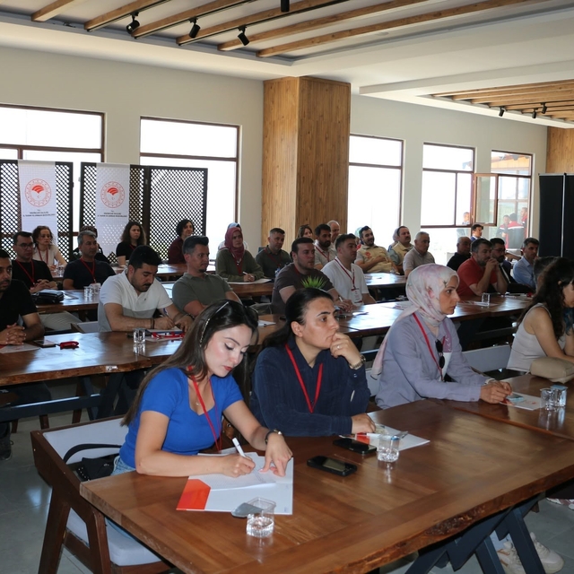 Erzincan'da süt ve süt ürünleri denetimlerine yönelik eğitim başladı